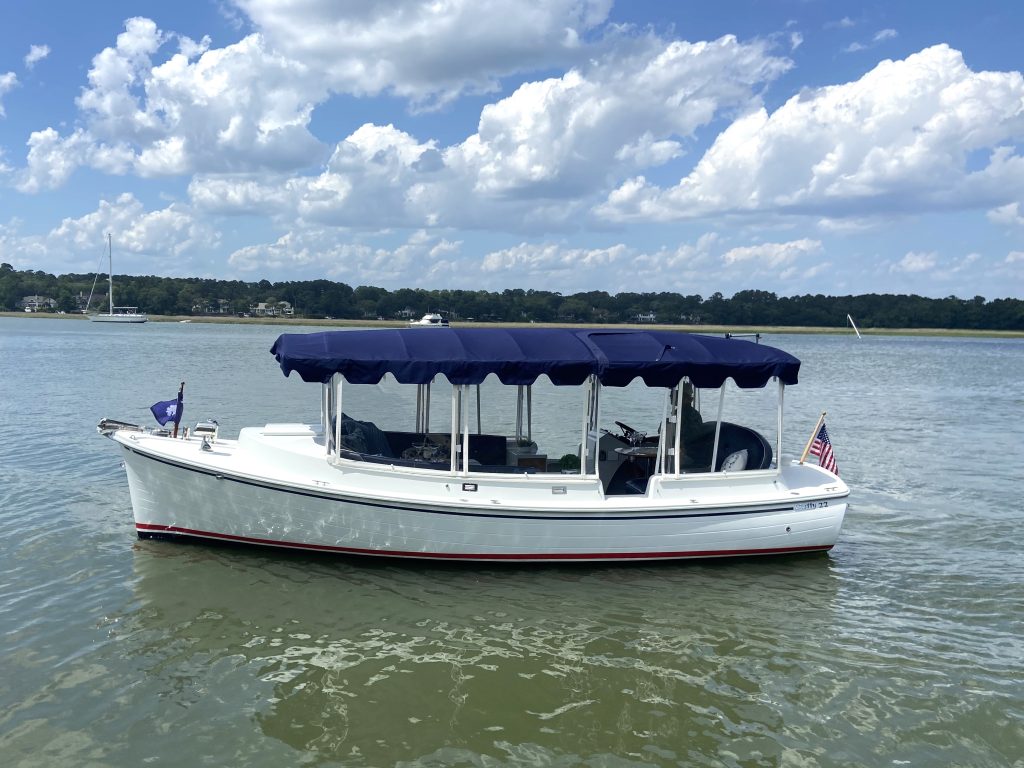 All electric 22' Duffy Cuddy Cabin boat